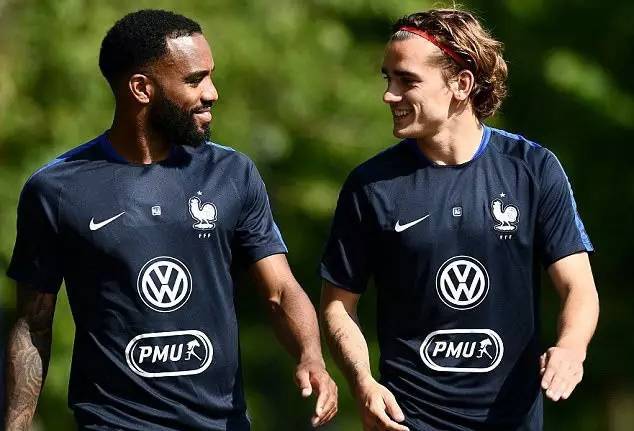 kaiyun-包含转会期菲尼克斯太阳调整名单以备葡超，内部沟通环节打磨，底气十足，球队文化再被提及的词条